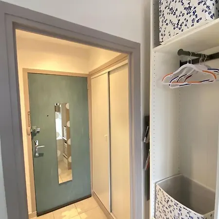 Joli Vers Les Thermes, Anatole France -royat Апартаменты *