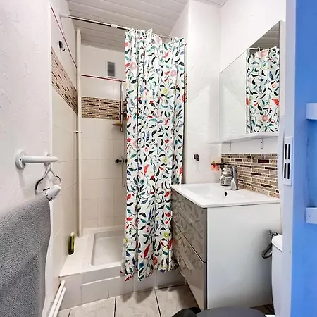 Joli Vers Les Thermes, Anatole France -royat