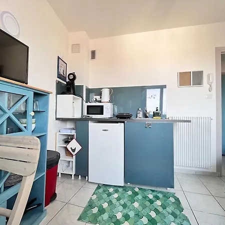 Joli Vers Les Thermes, Anatole France -royat Royat